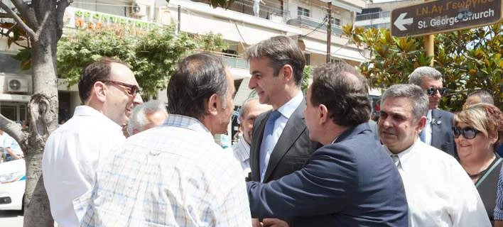 Τι απάντησε ο Μητσοτάκης σε πολίτη που του είπε «δώσ’ τα όλα», στο Κιλκίς (Εικόνες)